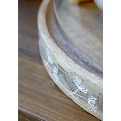 Chic Antique Tours Glasglocke mit Schnitzereien