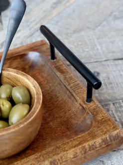 Chic Antique Tours Servier Tablett in Holz mit Henkel